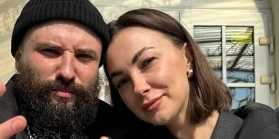 Зірка Ліги сміху та військовослужбовець Віктор Розовий одружився