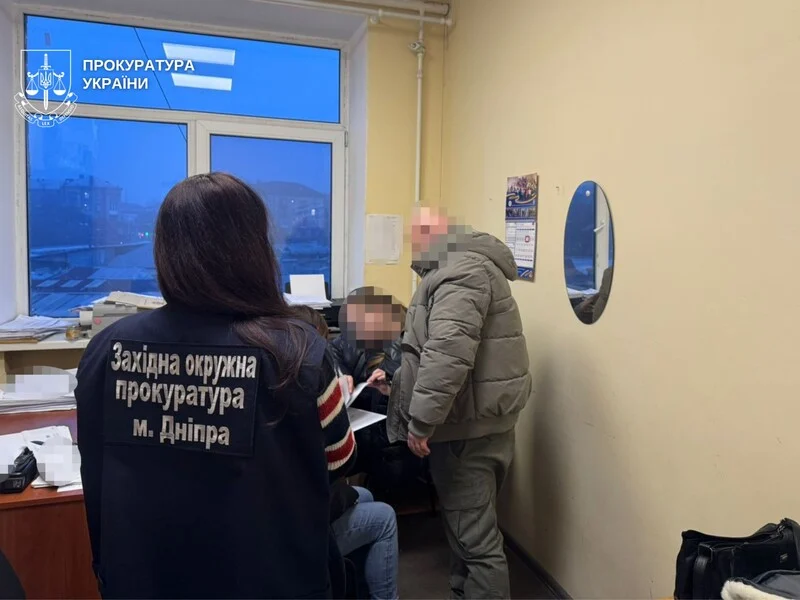 У Дніпрі лікарі прооперували дитині здорову руку замість зламаної