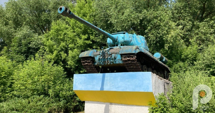 У селищі на Волині шукають мецената, який допоможе знести пам'ятник радянському танку
