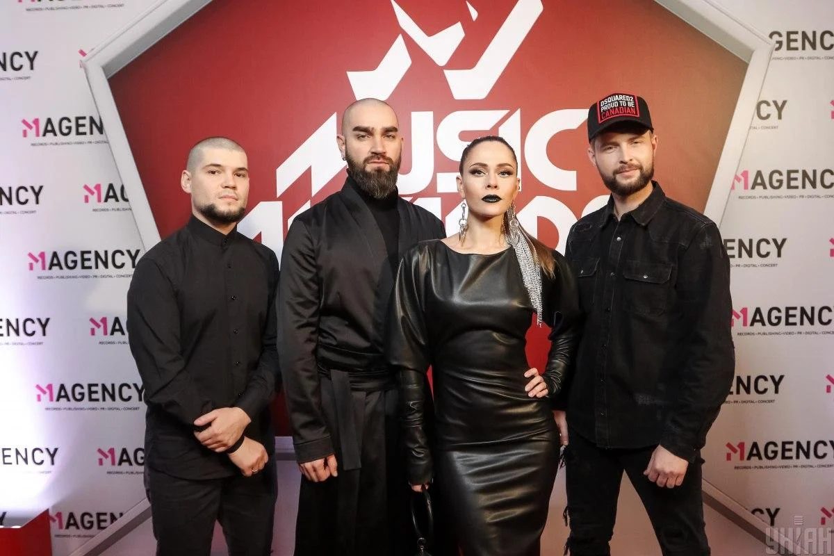 Наші рокери The Hardkiss виступлять у Празі на підтримку України (Афіша)