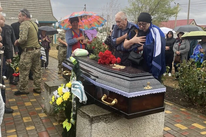 Священник Московського патріархату не дозволив відспівати воїна у храмі