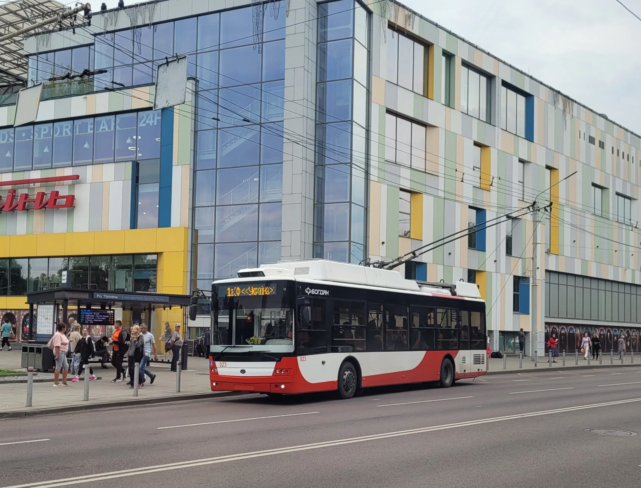 У Луцьку на три дні змінюється рух чотирьох тролейбусних маршрутів