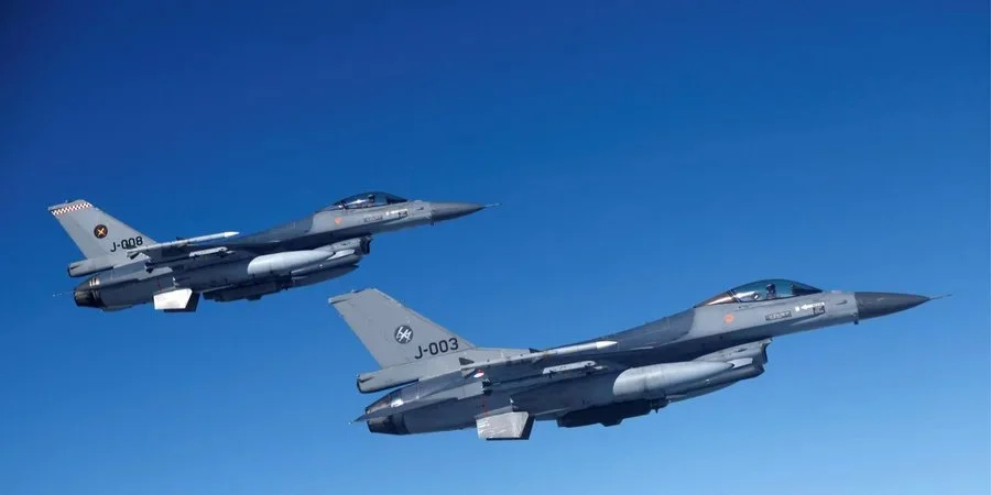 «Тролінг найвищого рівня»: сили оборони України використовують аеростати, що імітують польоти літаків F-16 