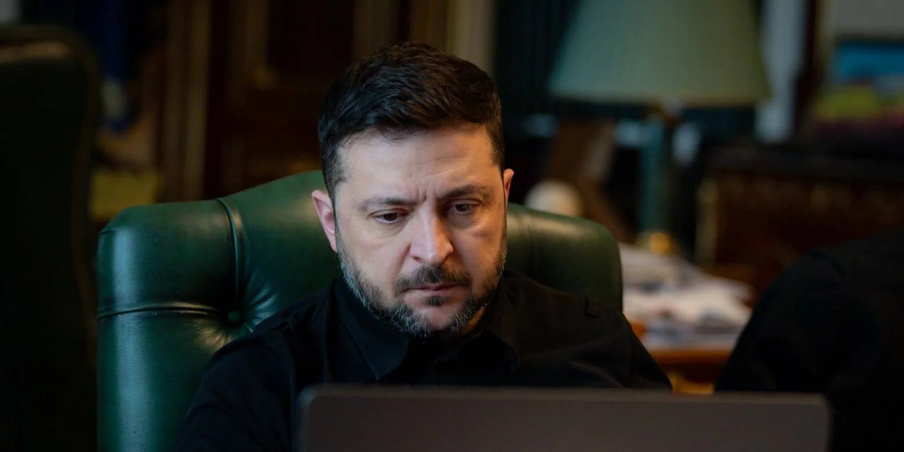 «Багато людей можуть померти»: Зеленський закликав Маска відновити роботу Starlink в Україні