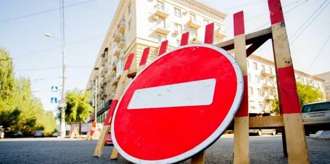 У Луцьку в неділю перекриють рух центральною вулицею: як курсуватиме транспорт