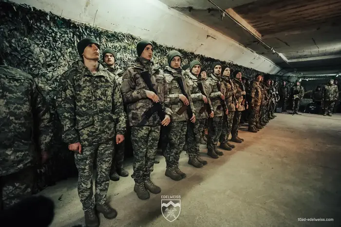 Програму «Контракт 18-24» розширено