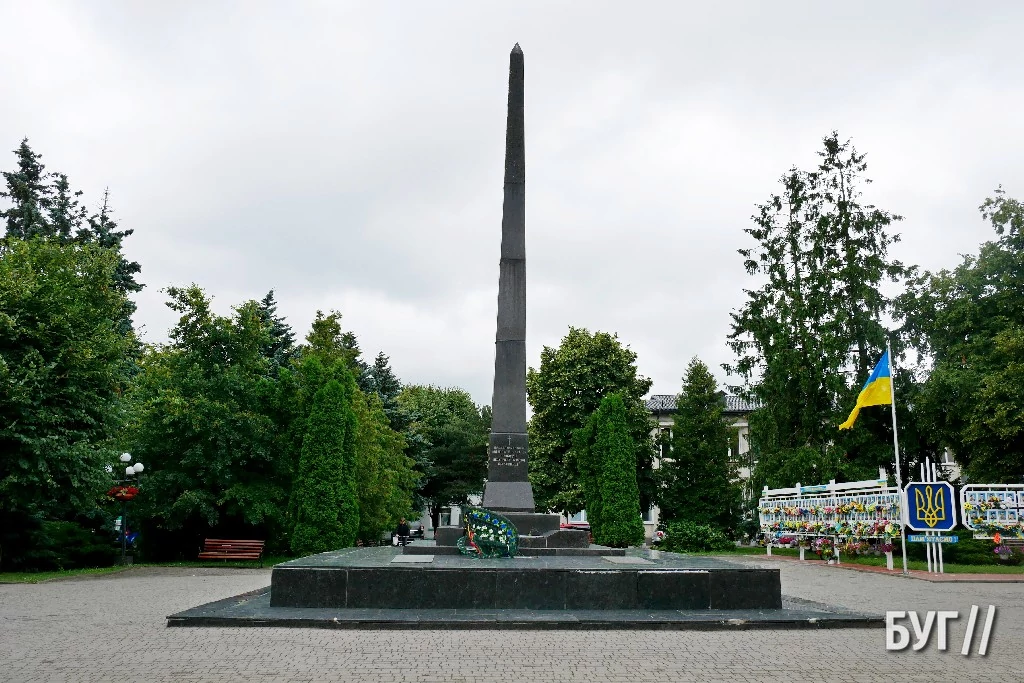 У місті на Волині перенесуть радянський обеліск з центральної площі