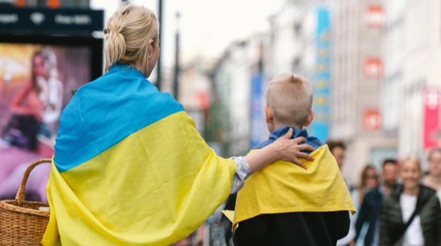 У Польщі затримали п'яну жінку з ножами, яка кричала на українців