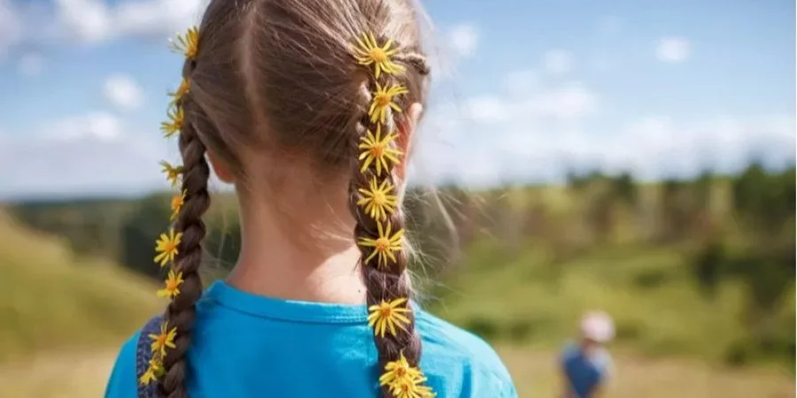 «Вони промивають мозок нашим дітям»: на окупованих територіях хочуть викладати «русскій мир» — ВВС