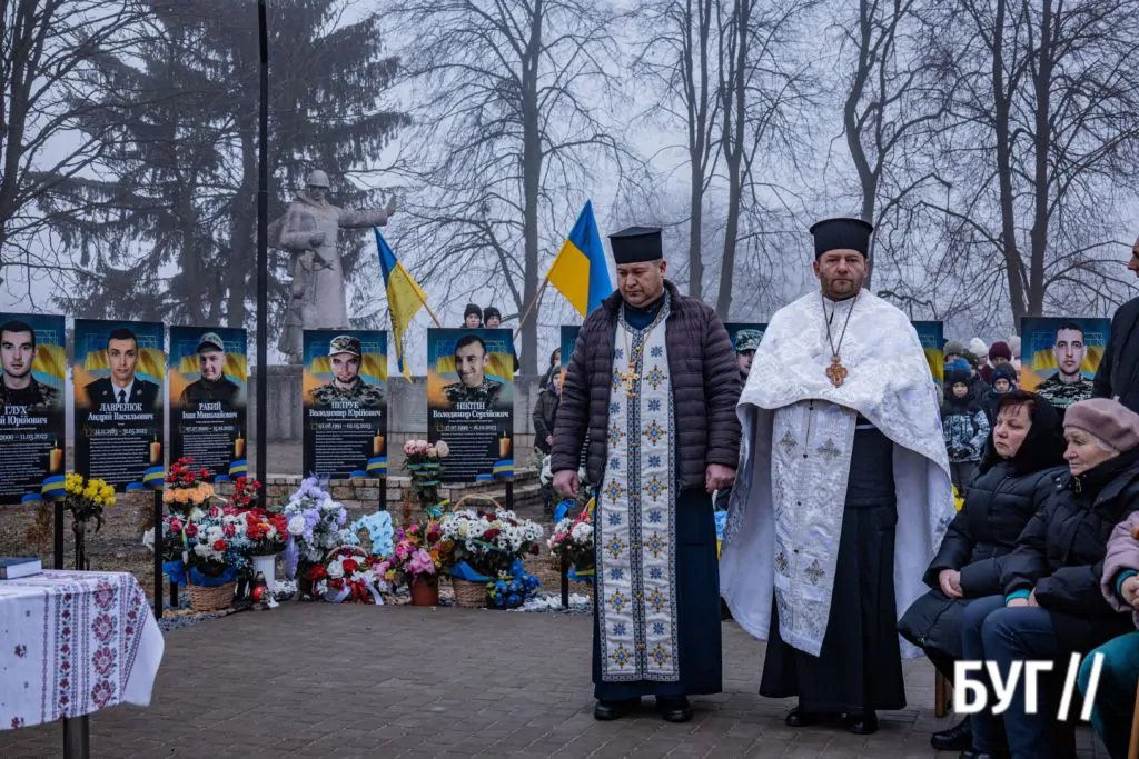 У селі на Волині відкрили Алею Пам'яті полеглим Героям-землякам (Фото)