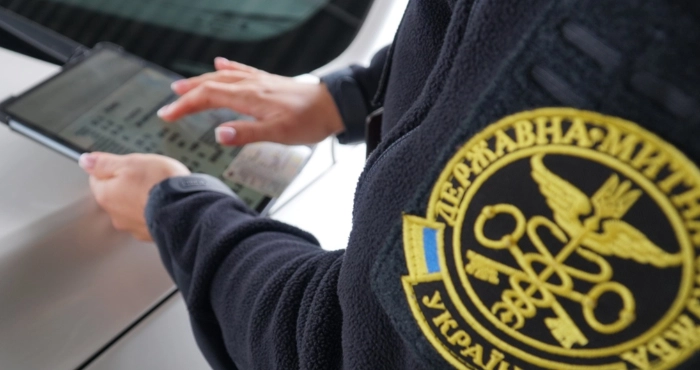 Понад 50 млн збитків: митників із Волині судитимуть за службові махінації