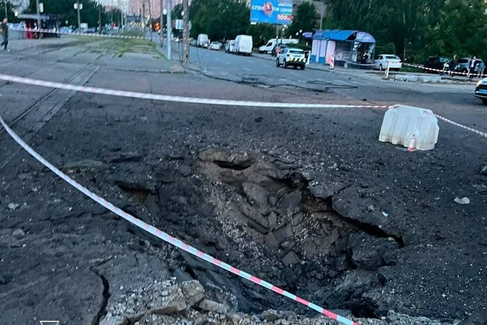 Щоб вбити більше людей, росія вдарила по Києву ракетою зі шрапнеллю