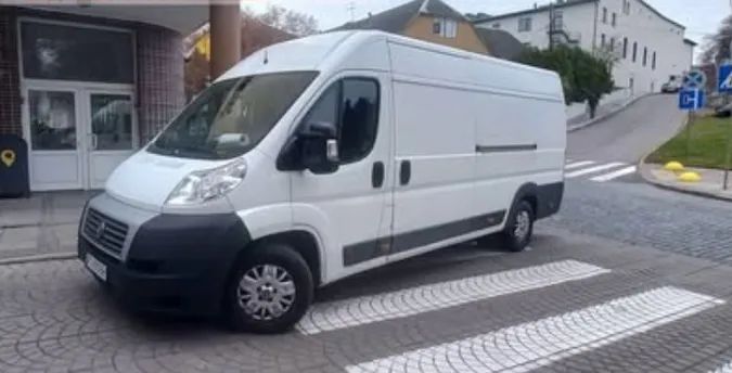 У центрі Луцька покарали водія, який перекрив пішохідний перехід