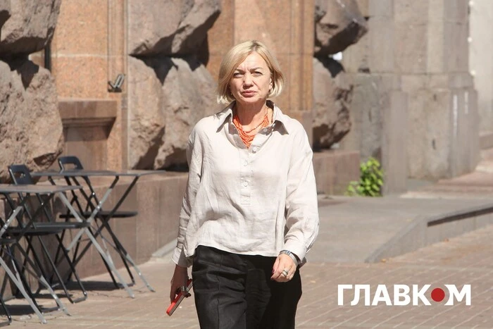 Мовна омбудсменка закликала позбавити російську мову особливого захисту