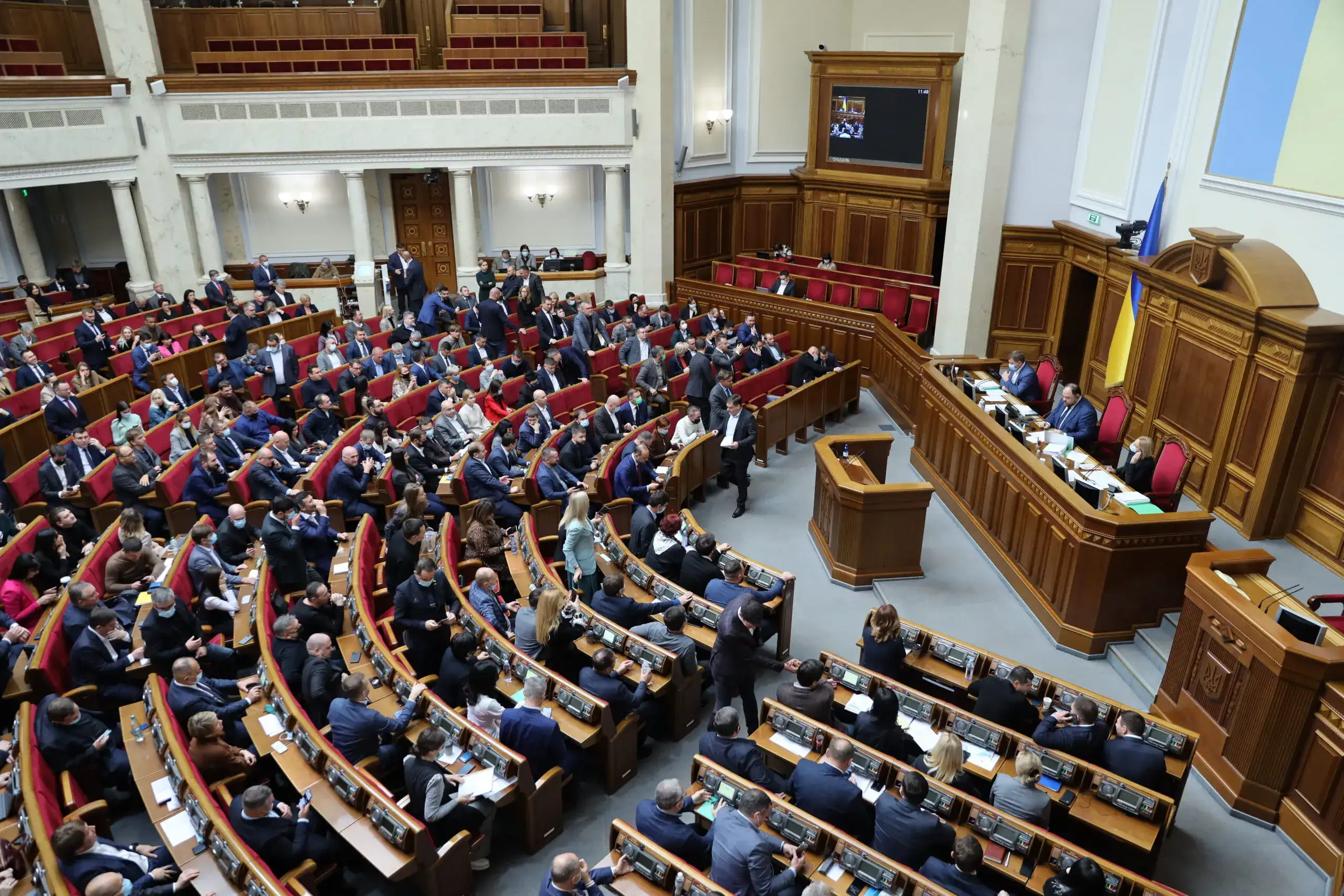 «Ми віримо в Бога»: нардеп запропонував розмістити незвичайний напис на гривнях