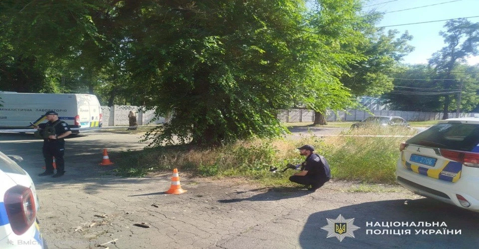 Поранено трьох: чоловік кинув гранату в поліцейського та військового ТЦК під час перевірки 