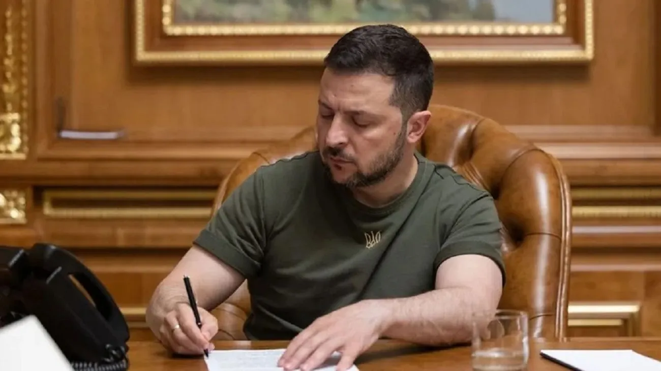 Зеленський заявив, що вже погодив текст нового проєкту закону щодо НАБУ і САП, скоро внесе до РВ
