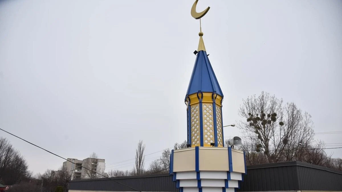 Підліток, який намалював свастику на мечеті у Львові, попросив вибачення у мусульман
