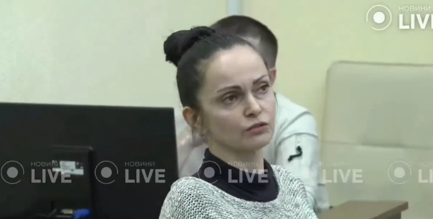 «Я не могла стріляти туди, де я не бачу»: патрульна не визнала втечу під час теракту у Києві