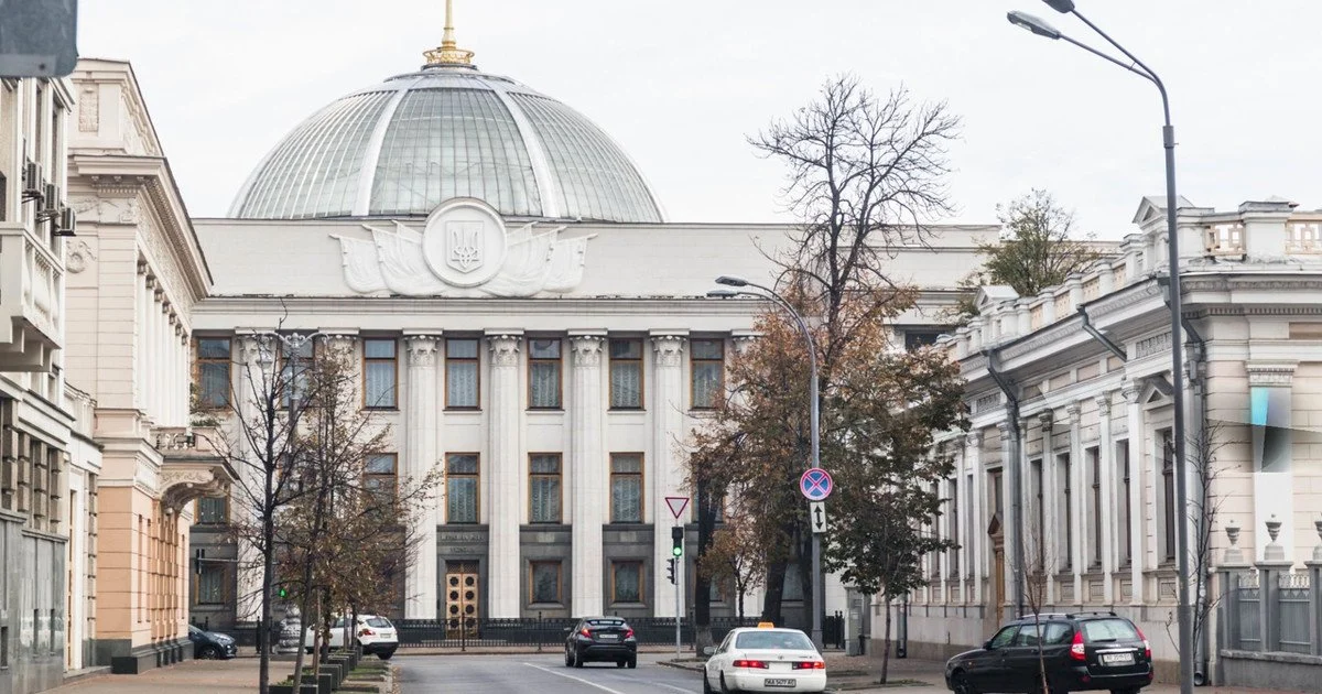 В Україні хочуть скасувати свято 8 Березня