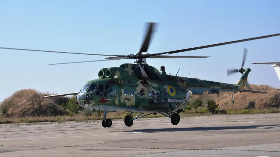 Під час відбиття російських дронів загинув екіпаж вертольота з бродівської бригади