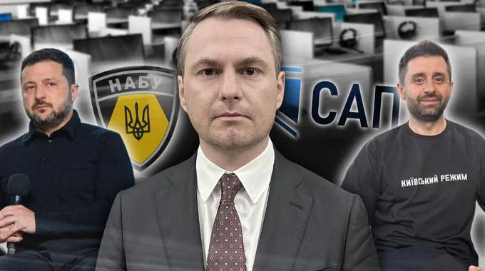 Генпрокурори Зеленського мають схожий сценарій із підозрами та виїздом за кордон 