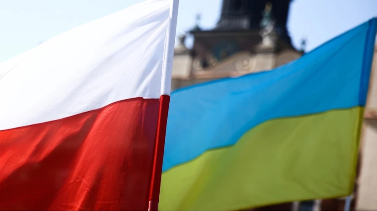 Польща домоглася скасування рішення Львівської облради про Шухевича та УПА?