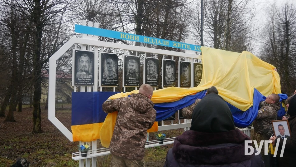 В місті на Волині відкрили Стелу пам’яті загиблих Героїв у російсько-українській війні