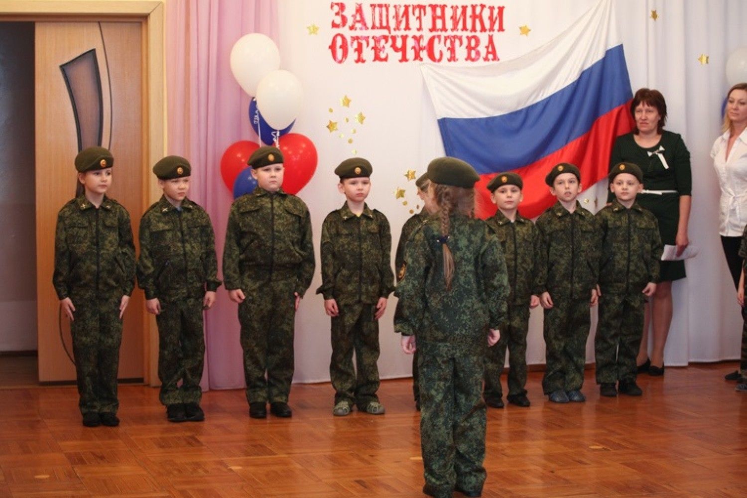 Патриотический детский сад. Военный детский сад. Военно-патриотическое воспитание в детском саду. Встреча с военными в детском саду. Военные в детском садике.