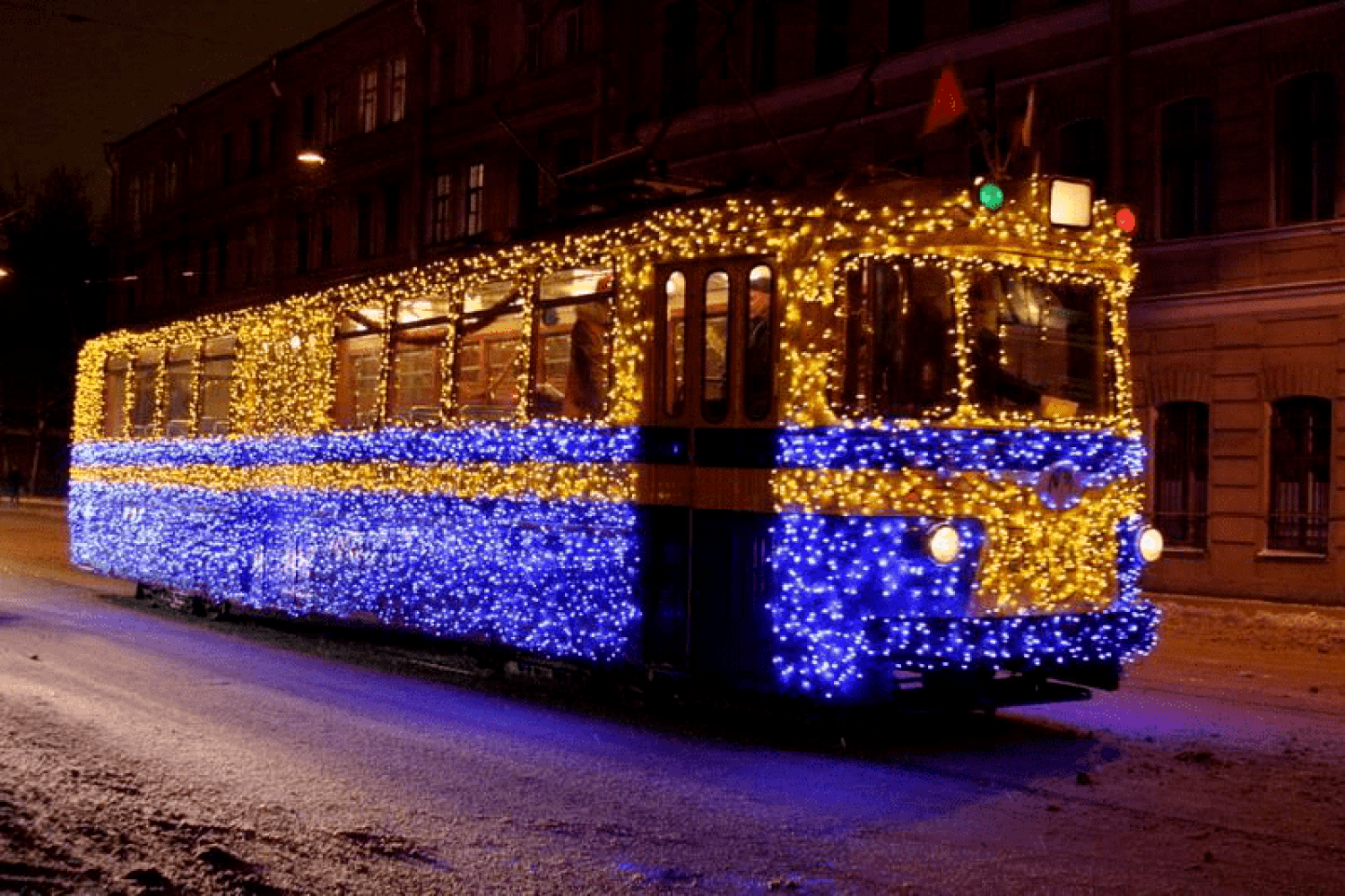 новогодние автобусы в москве