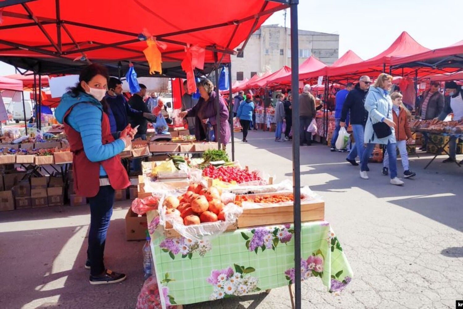 Ярмарка в ялте в апреле