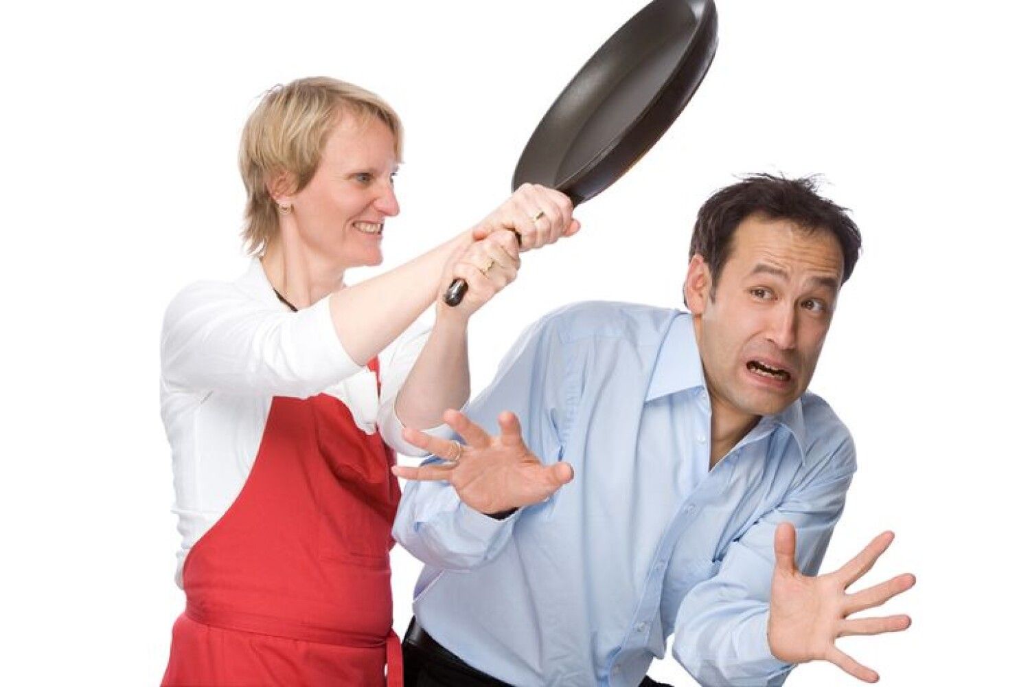 Русские мужья бьют. Женщина со сковородкой. Сковородкой по голове. Мужчина со сковородой.