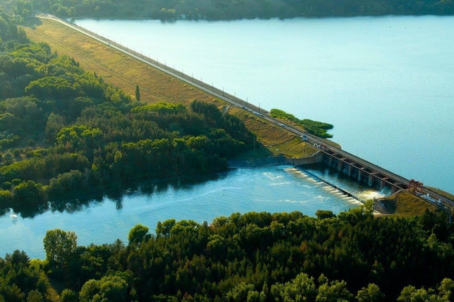 Харьковское водохранилище. Грин Ривер. Дамба. Гитлер на мосту. Шлюз дамбы.