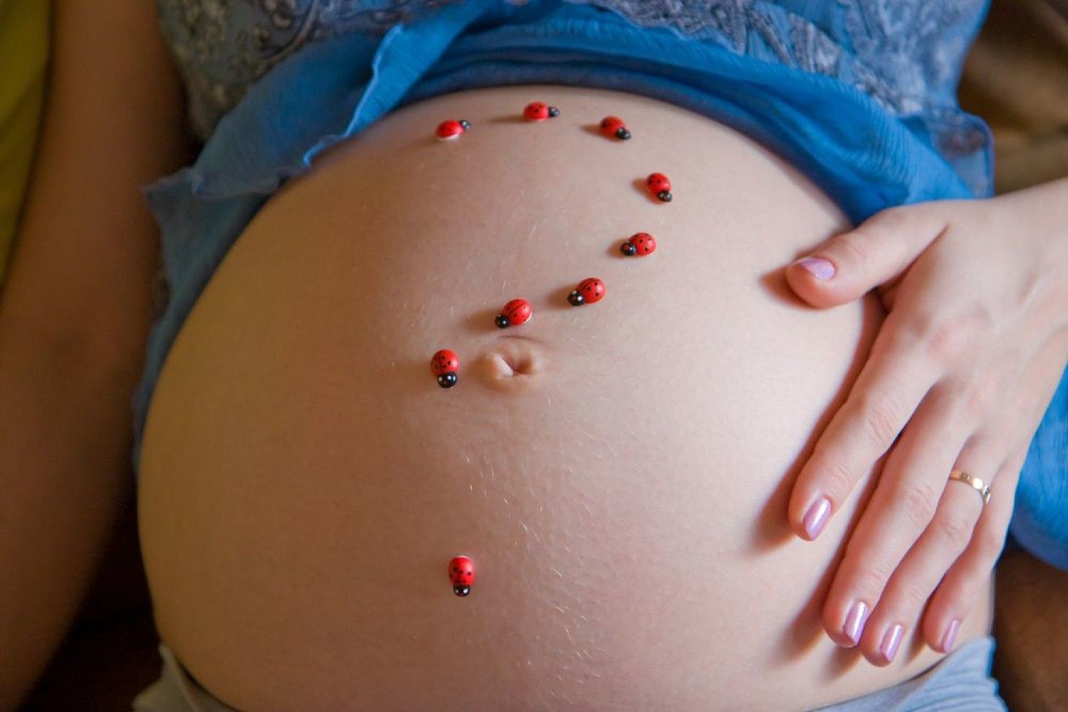 Прыщи на животе при беременности