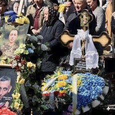 Батько загиблого Захисника з Волині: «Невже ці хлопці на портретах – не їхні герої?»