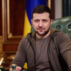 «Самі ліплять Зеленському імідж суміші Януковича  з Брєжнєвим»