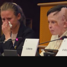 Перекладачка у Європарламенті розплакалася, коли переказувала історію 11-річного українця