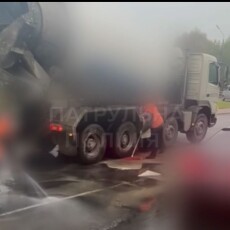 На Волині патрульні змусили водія мити асфальт