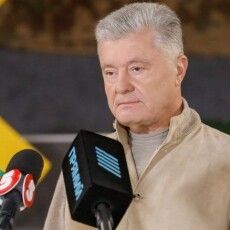 Порошенко закликає обмежити зарплати чиновників – вони не можуть отримувати більше, ніж солдат в окопі