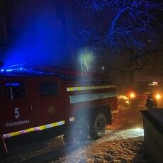 На Волині рятувальники визволили із снігового затору «швидку» з пацієнтом