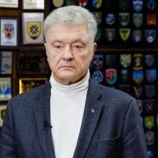 Держава вища за рейтинги: Порошенко закликає Зеленського зустрітися з демократичною опозицією