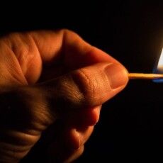 На Волині неповнолітній розлив бензин і підпалив шкільний стадіон