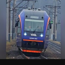 З Львівщини на Волинь і Рівненщину їздить експериментальний рейковий автобус