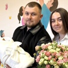 З передової – на пологи: головний сержант 82-ї бригади зустрів дружину з малюком у Луцьку