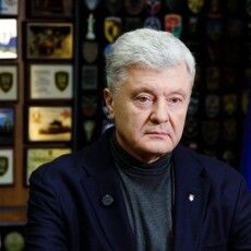 Петро Порошенко: людям потрібні відповіді, як жити далі