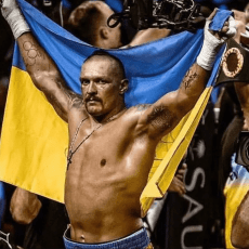 Усик у 5-му раунді ледь не вбив Дюбуа!!!