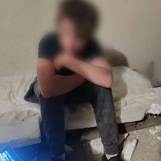 На Волині п’яного підлітка патрульні доставили з підвалу будинку до лікарні
