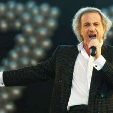 Легендарний співак Василь Зінкевич отримує пенсію 5000 гривень і рідко виходить у світ