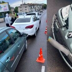 На Волині в одну секунду постраждали  три автівки