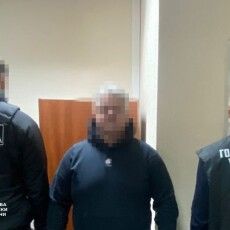 Головний психіатр ЗСУ «відмив» мільйон доларів на родичах